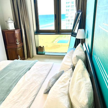 Beach Apartment- Breathtaking Views With Bomb Shelter Herzelia Εξωτερικό φωτογραφία