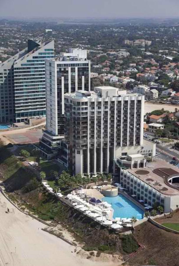 Beach Apartment- Breathtaking Views With Bomb Shelter Herzelia Εξωτερικό φωτογραφία