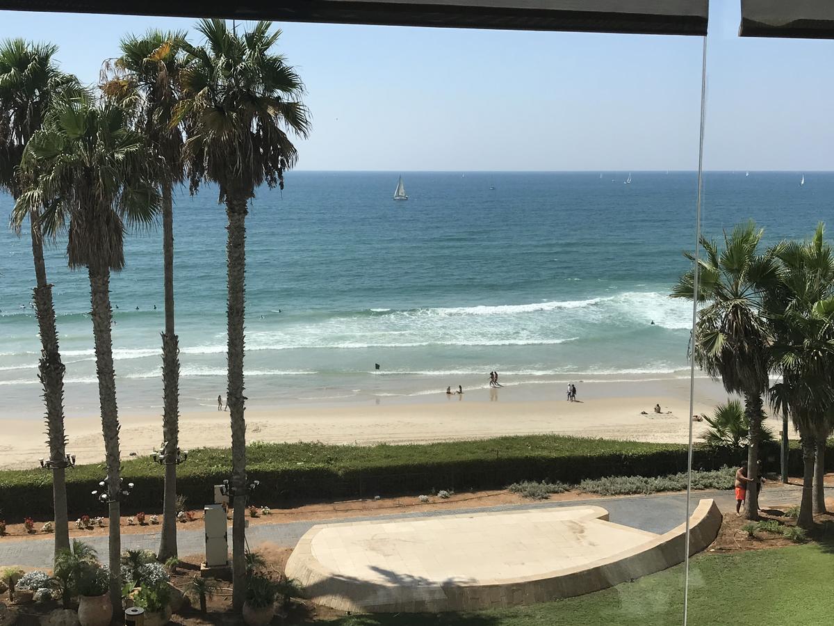 Beach Apartment- Breathtaking Views With Bomb Shelter Herzelia Εξωτερικό φωτογραφία