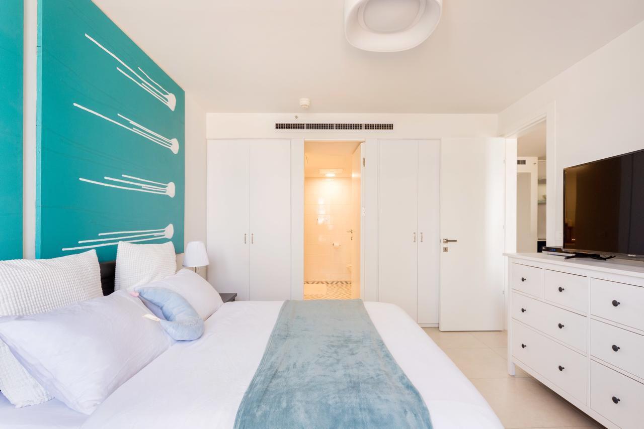 Beach Apartment- Breathtaking Views With Bomb Shelter Herzelia Εξωτερικό φωτογραφία